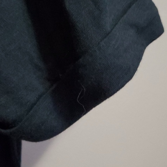 Maurices tshirt 24 7 large - Picture 3 of 4